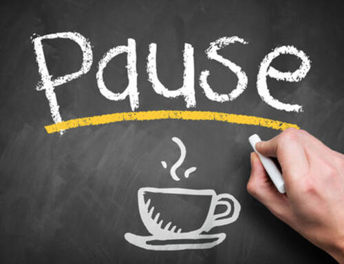 ¡Detén el Botón de Pausa! La Verdad Detrás de tus “Breves” Descansos en Streamate